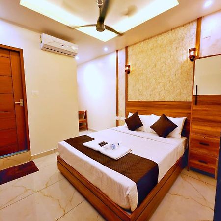 Apsara Residency Ξενοδοχείο Perintalmanna Εξωτερικό φωτογραφία