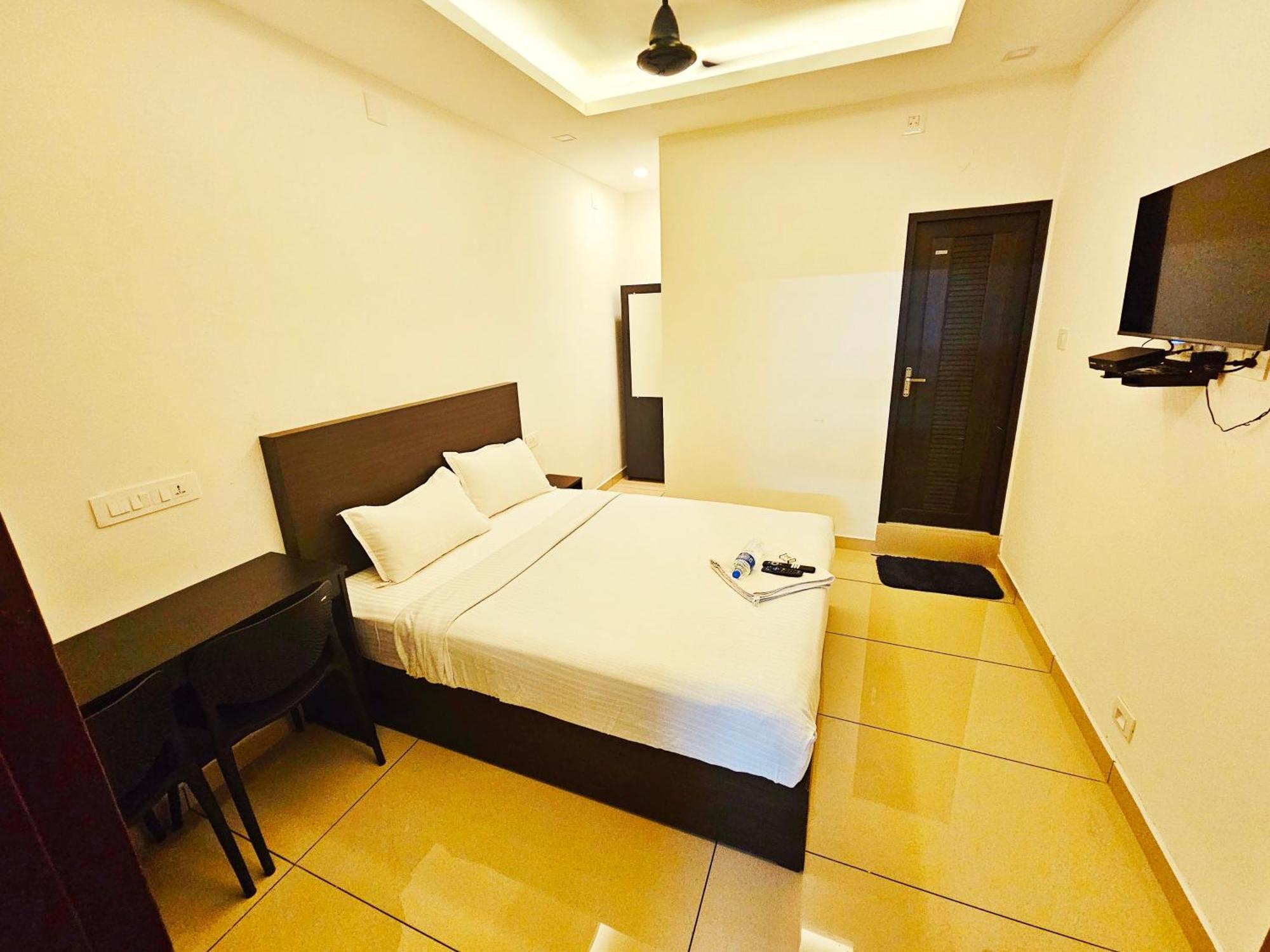 Apsara Residency Ξενοδοχείο Perintalmanna Εξωτερικό φωτογραφία