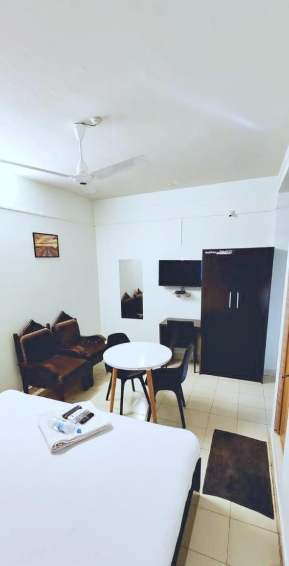 Apsara Residency Ξενοδοχείο Perintalmanna Εξωτερικό φωτογραφία