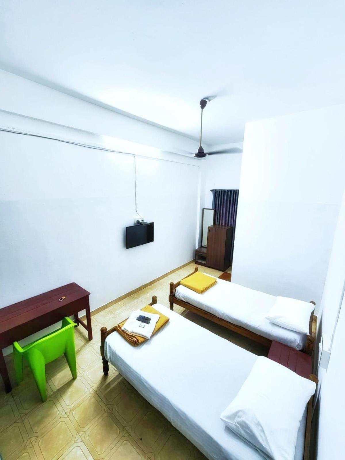 Apsara Residency Ξενοδοχείο Perintalmanna Εξωτερικό φωτογραφία